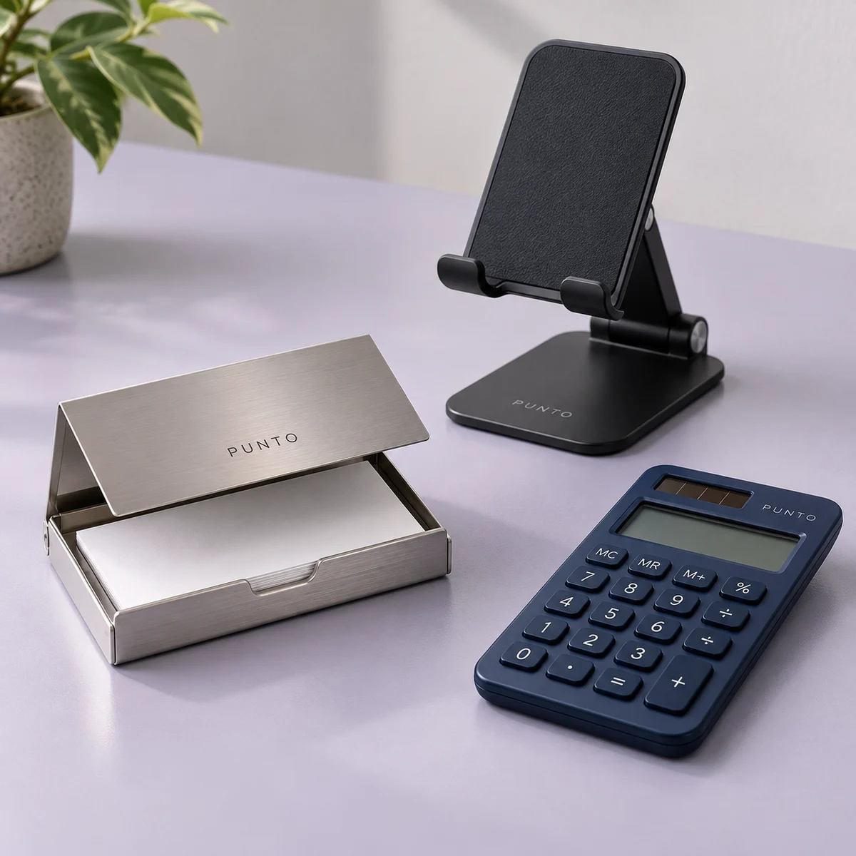 Muestra conceptual: Tarjetero, soporte de celular y calculadora